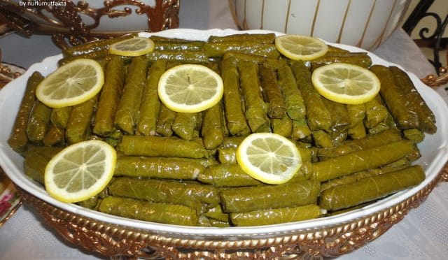 Zeytinyağlı Yaprak Sarma Tarifi