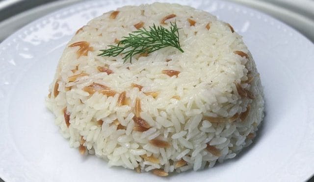 şehriyeli pilav tarifi