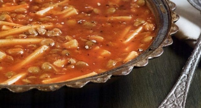 Sakala Çarpan Çorbası