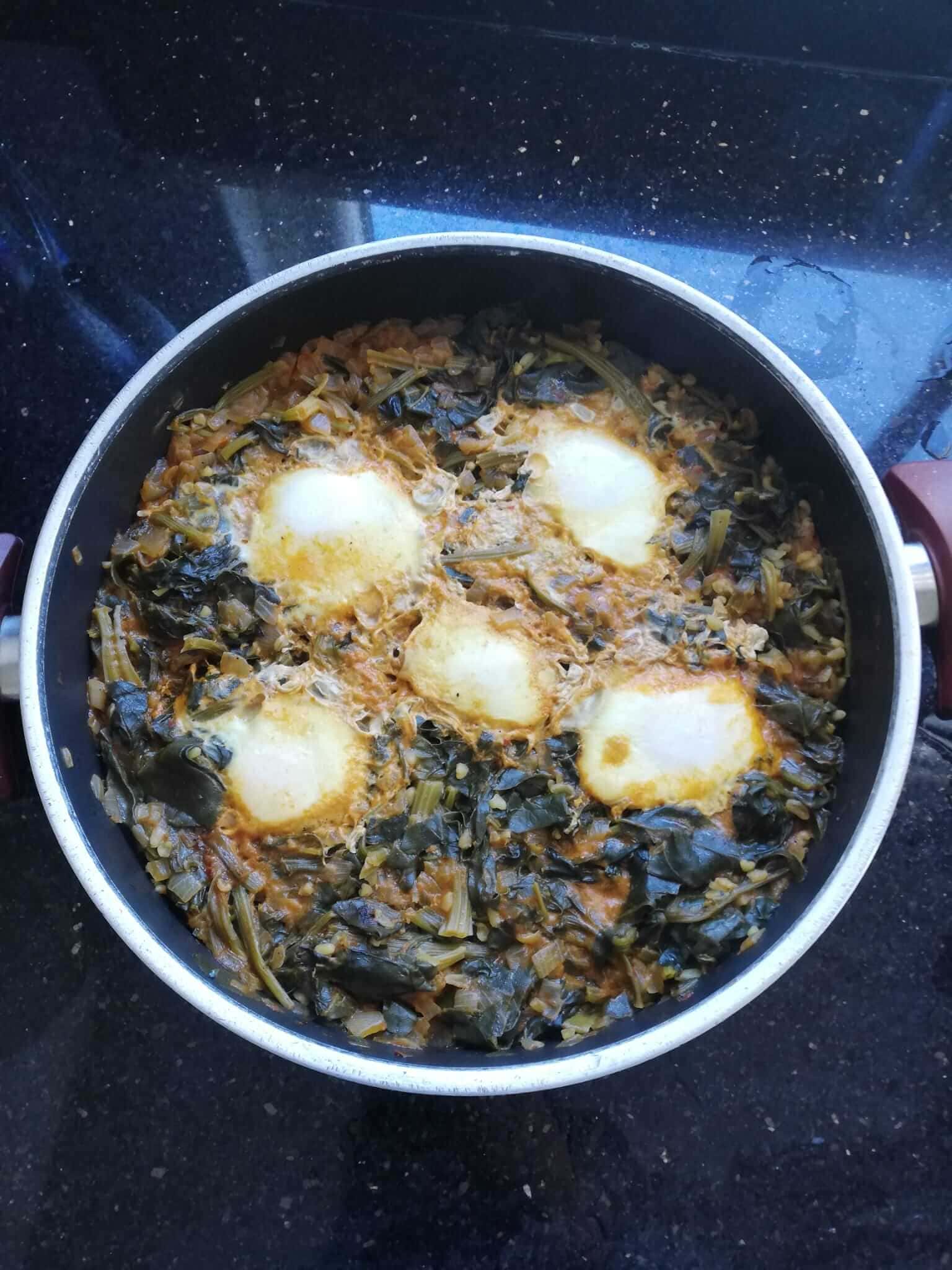 Yumurtalı Ispanak Yemeği Tarifi