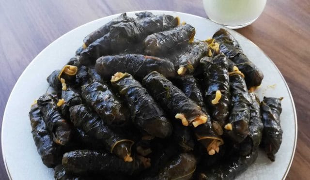 Zeytinyağlı Kara Lahana Sarması