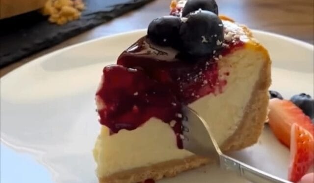 Meyveli Cheesecake Tarifi