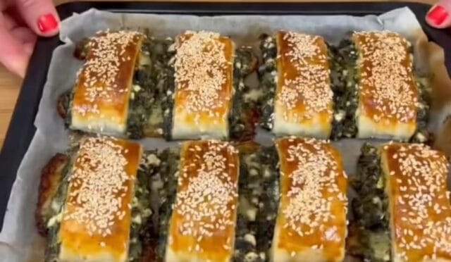 Ispanaklı ve Peynirli Börek Tarifi