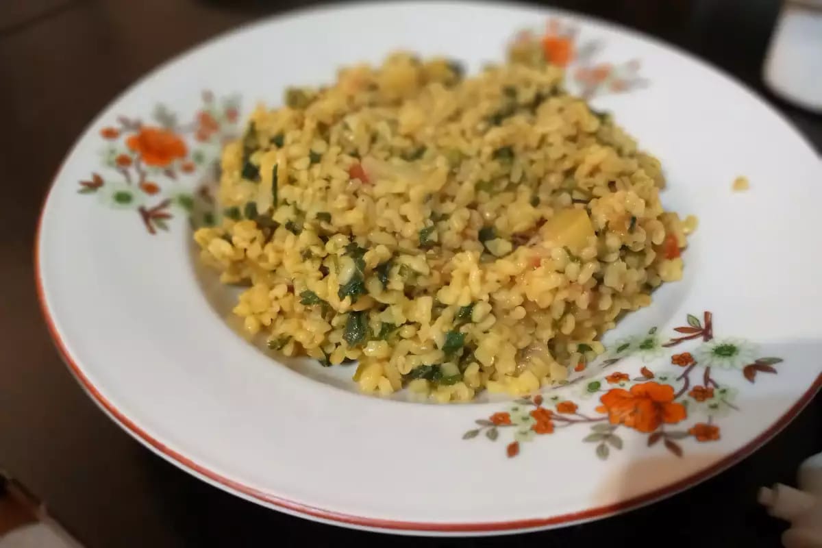 Isirgan Otlu Bulgur Pilavi Tarifi